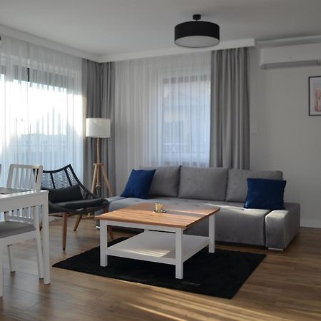 Apart City Break Apartament Swiebodzice Bagian luar foto
